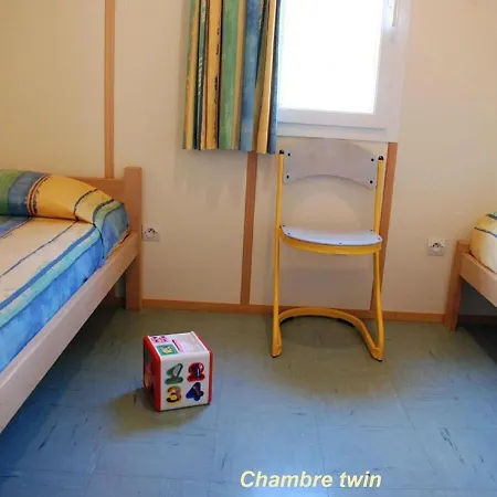 22 Chalet Zinnia *